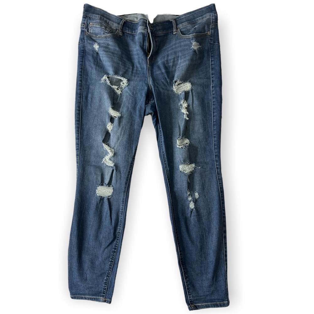 Torrid bombshell high waisted skinny distressed blue jean size 22R